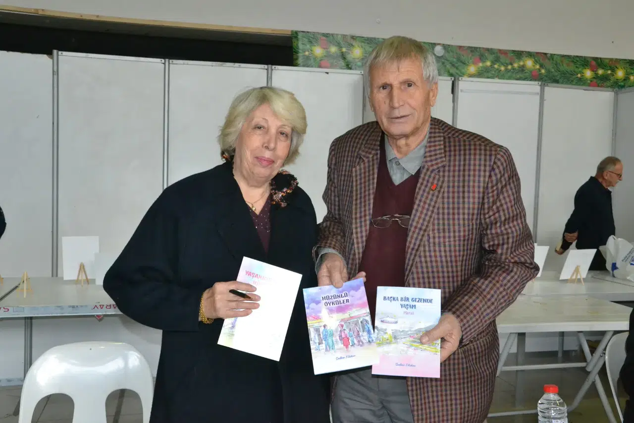 Manisalı yazarın kitapları okuyucularla buluştu