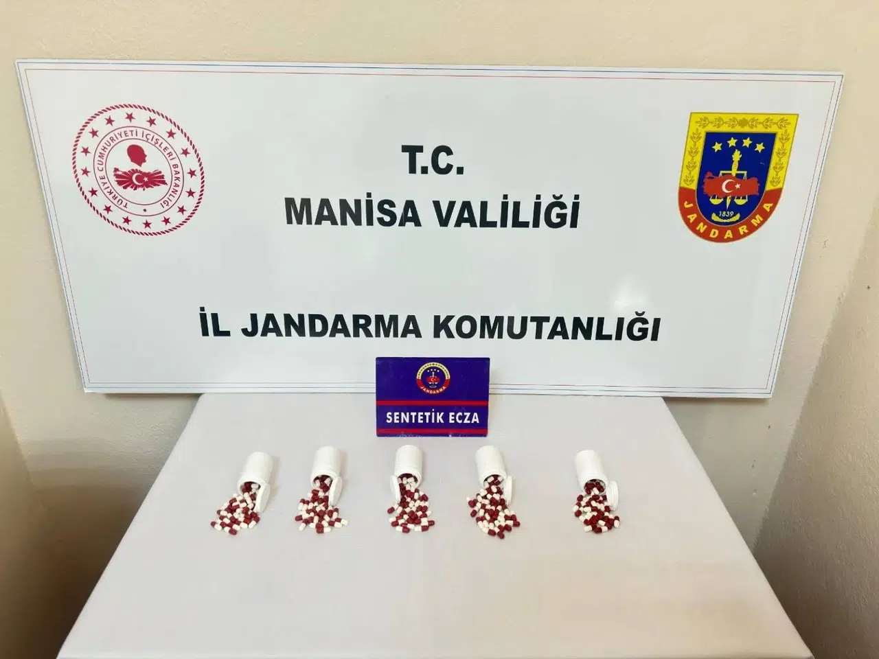 Jandarma uyuşturucuya geçit vermiyor