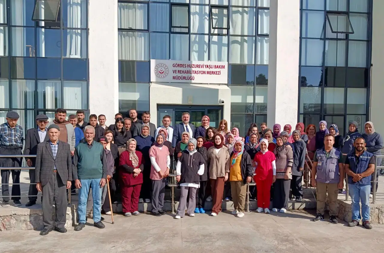 İŞKUR'dan huzurevine anlamlı ziyaret