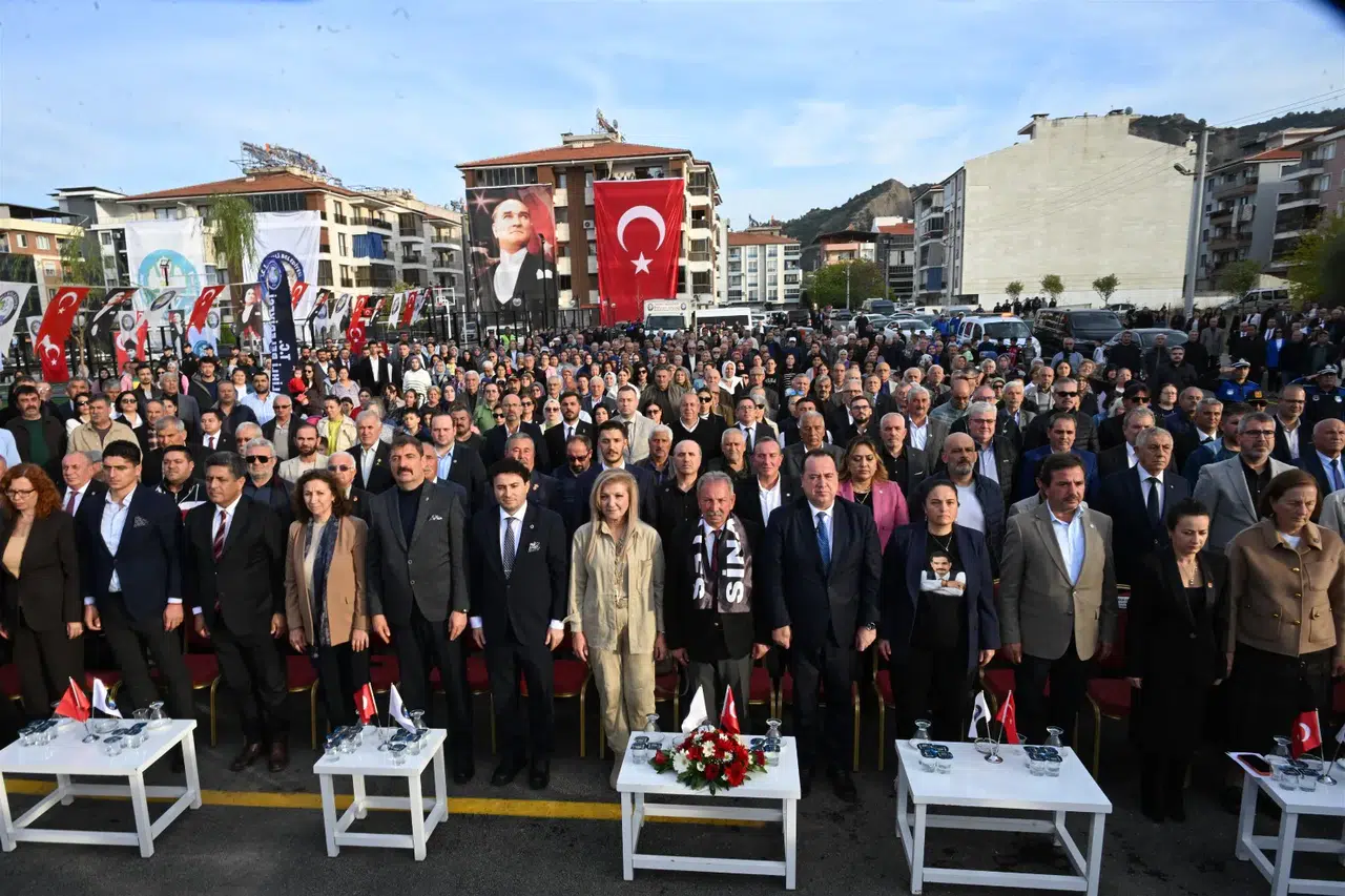 Salihli’de Sinan Ateş Adalet Parkı açıldı