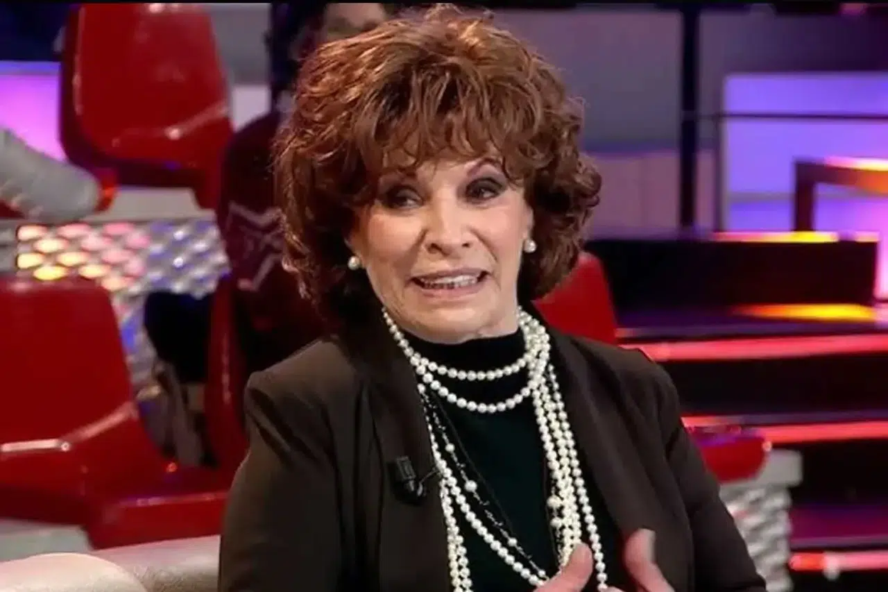 Ünlü şarkıcı huzurevinde şüpheli şekilde hayatını kaybetti