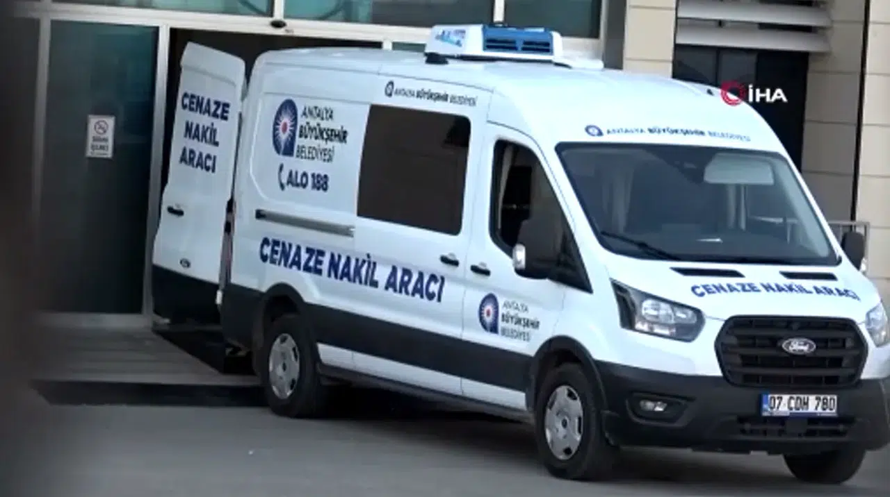 Yeğeni vefat eden teyzenin feryadı yürek dağladı