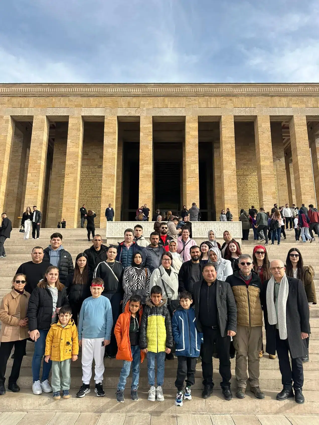 Manisa Balıkesirliler Derneği’nden Anıtkabir’e  anlamlı ziyaret