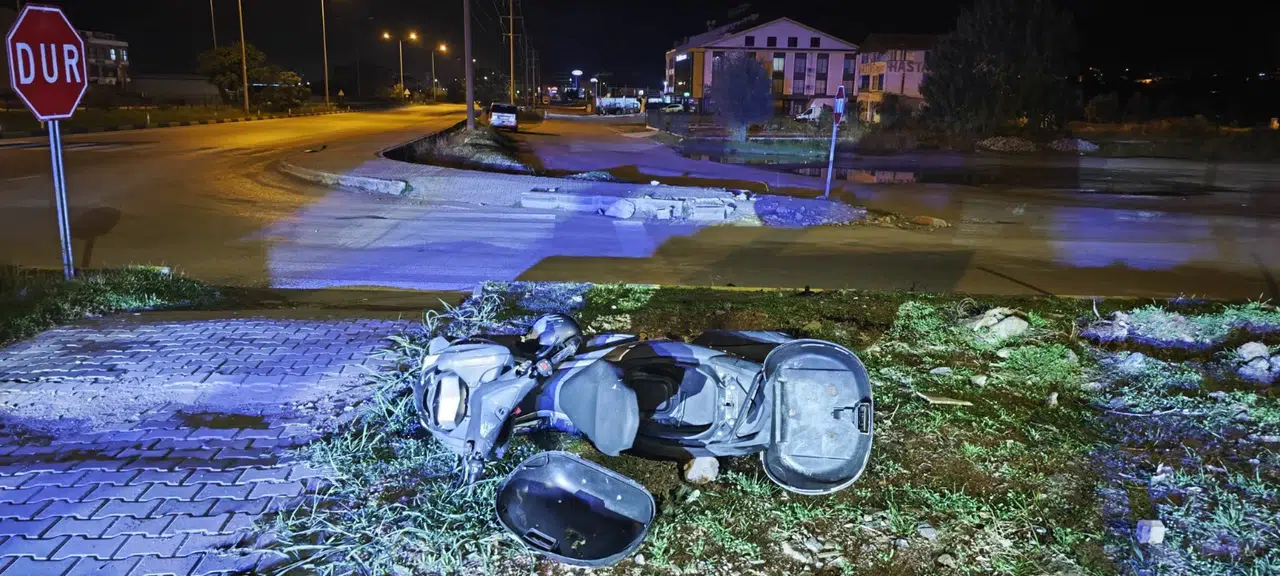 Genç adam motosiklet kazasında can verdi