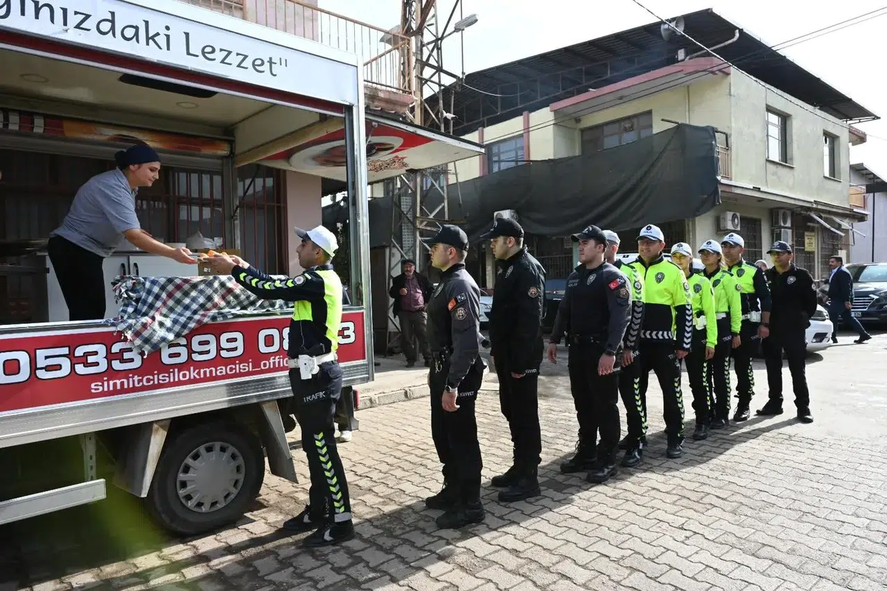 Manisalı şehit polis için lokma hayrı yapıldı