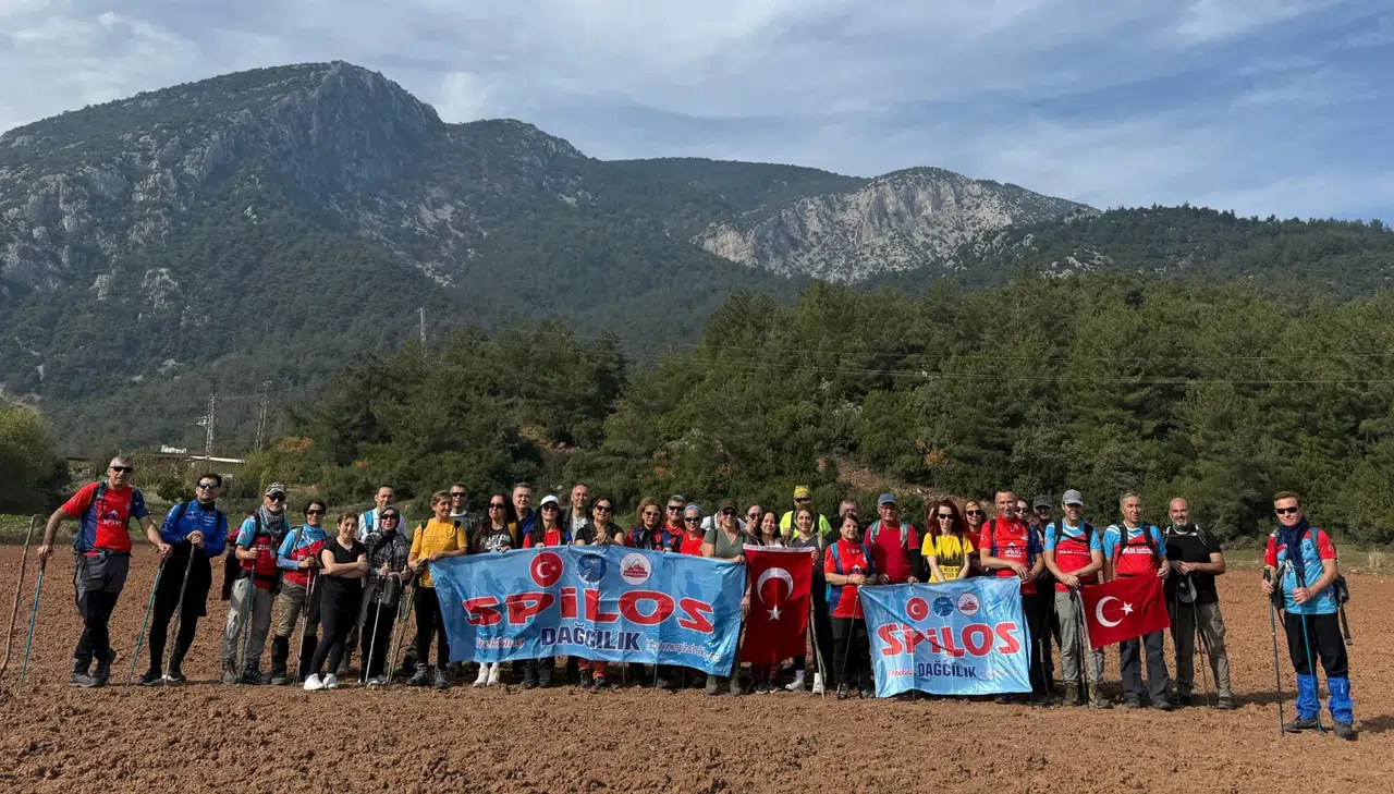 Manisa’da Spilos dağcıları Sülüklügöl’e yürüdü