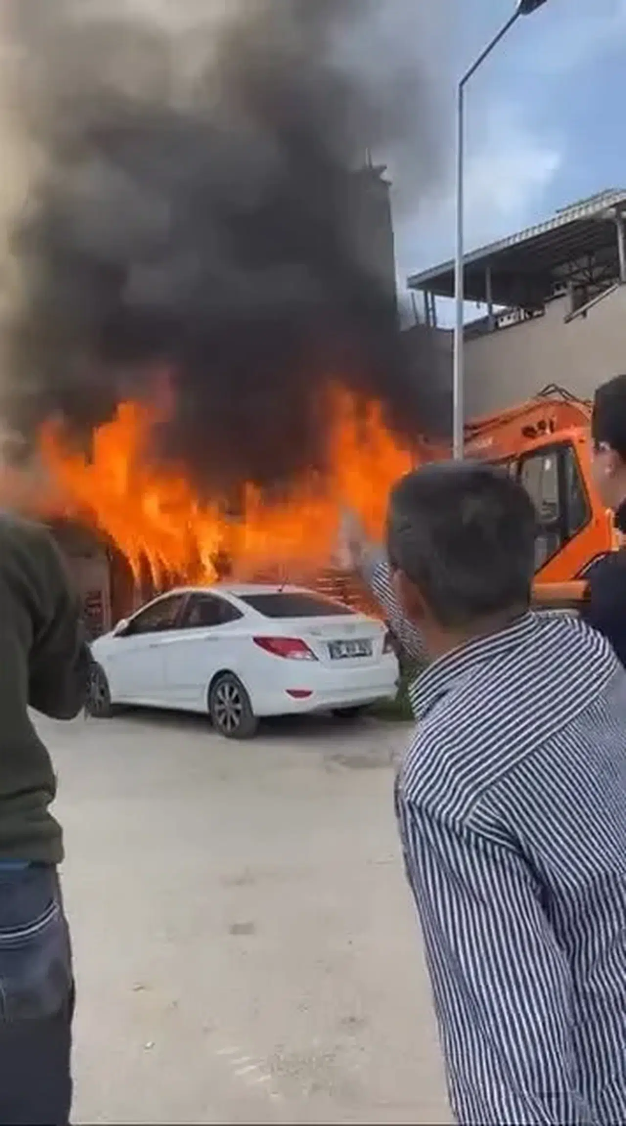 Mahallede yangın paniği