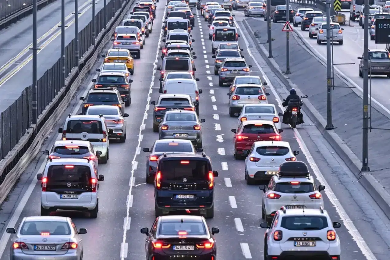 Araç sahiplerine kötü haber! Sessiz sedasız zam geldi