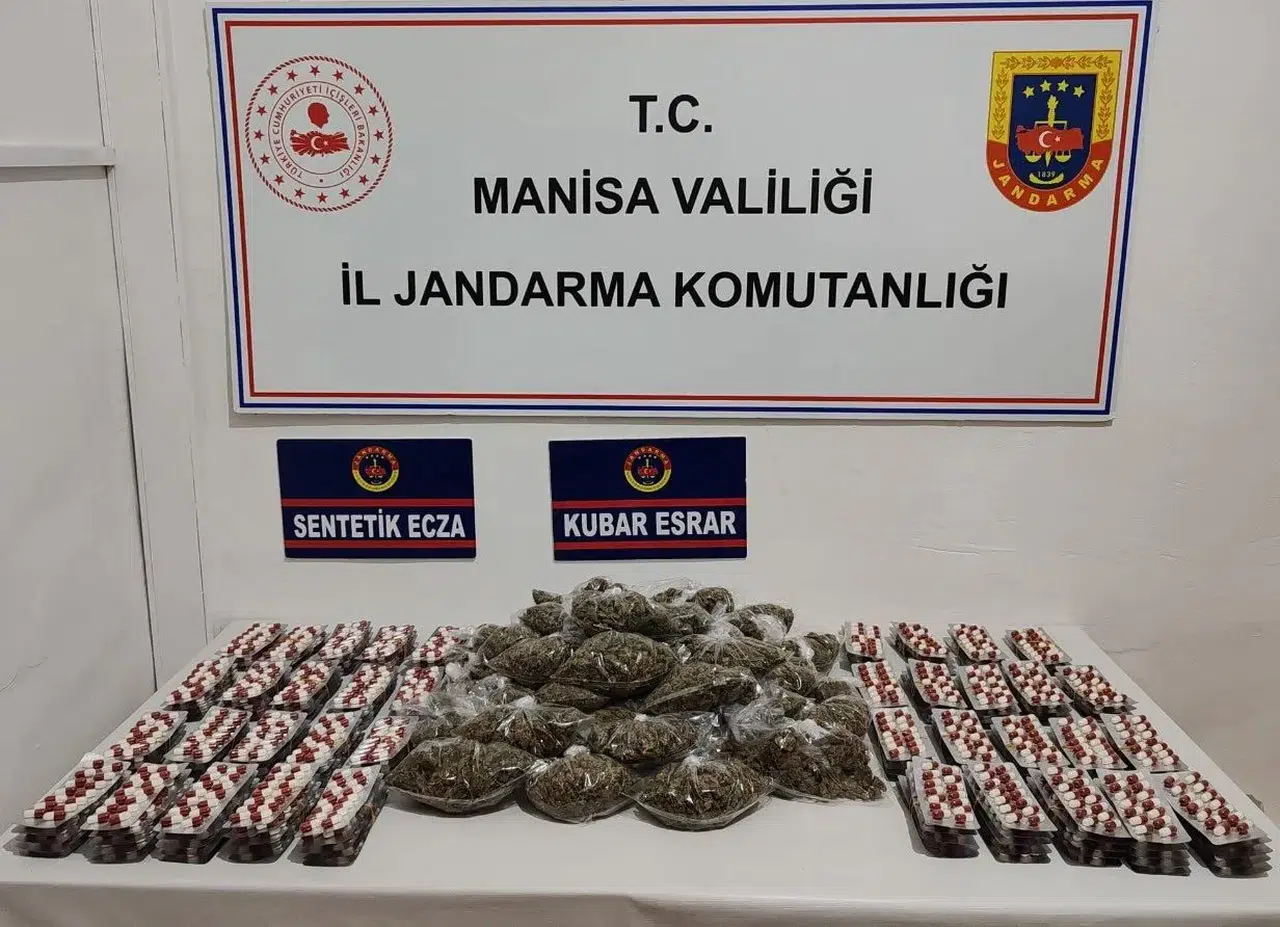 Manisa'da şüpheli evden çıkanlar pes dedirtti