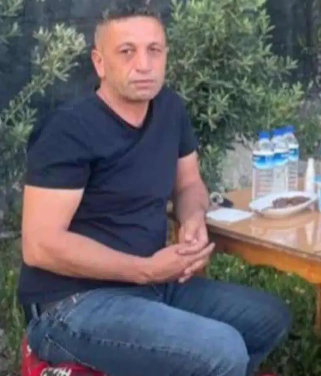 Tartıştığı kişiyi baltayla öldürdü