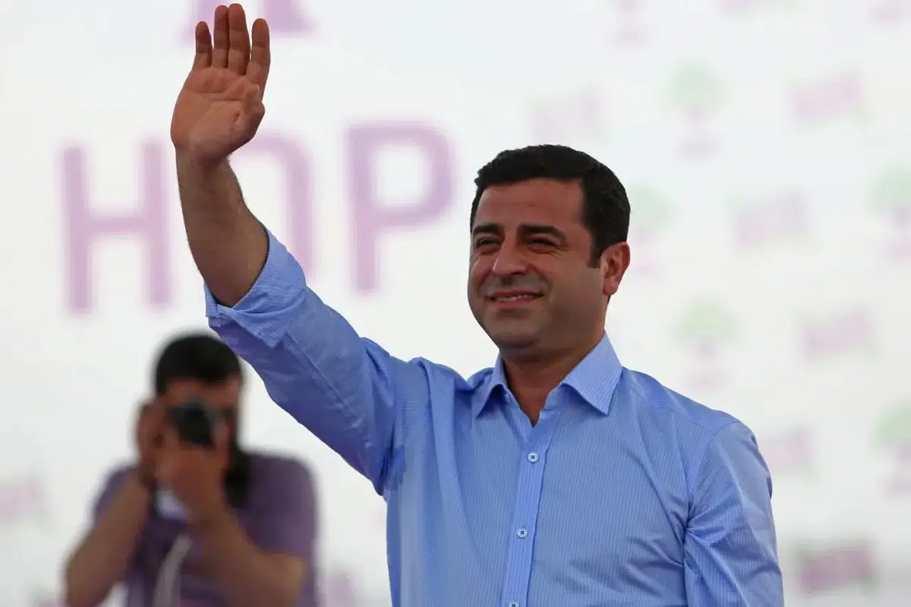 DEM Parti'den dikkat çeken Selahattin Demirtaş hamlesi