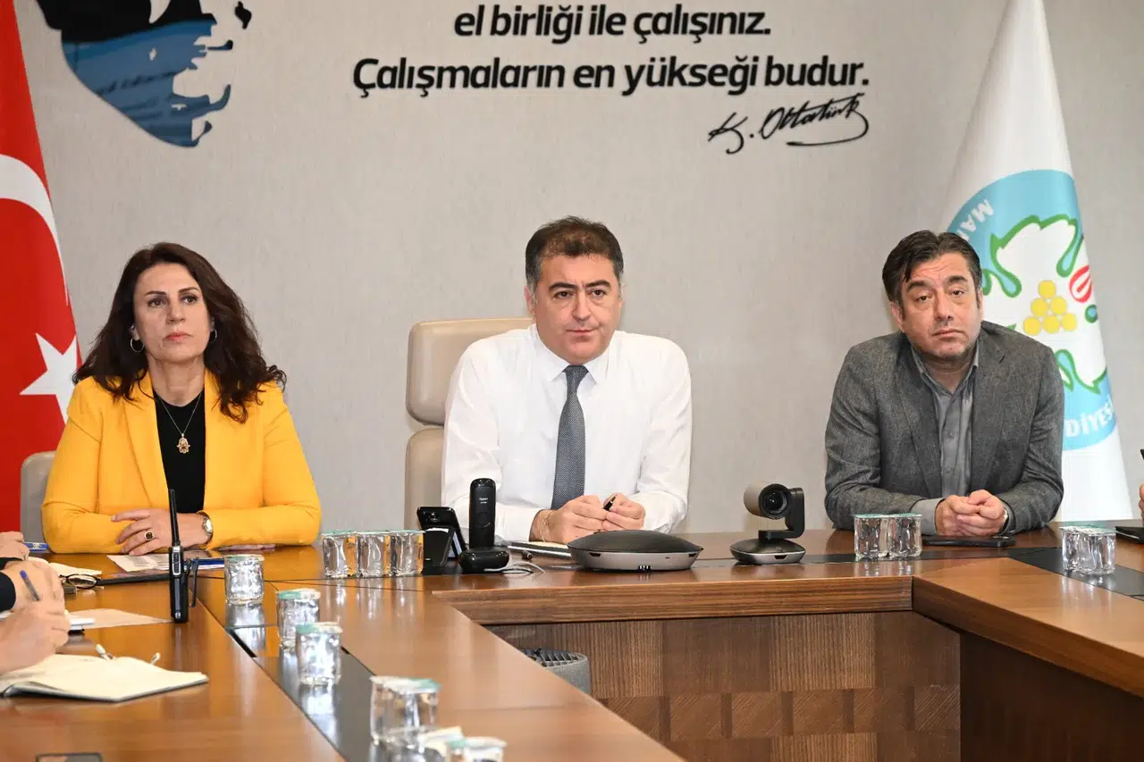 Manisa Büyükşehir, personel güvenliği için toplandı