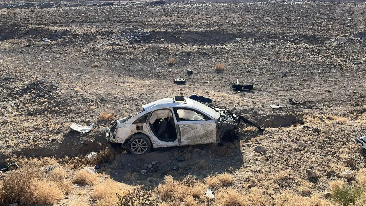 Otomobil takla attı ardından şarampole yuvarlandı