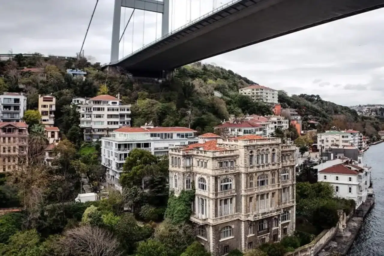 Zeki Paşa Yalısı satışa çıktı