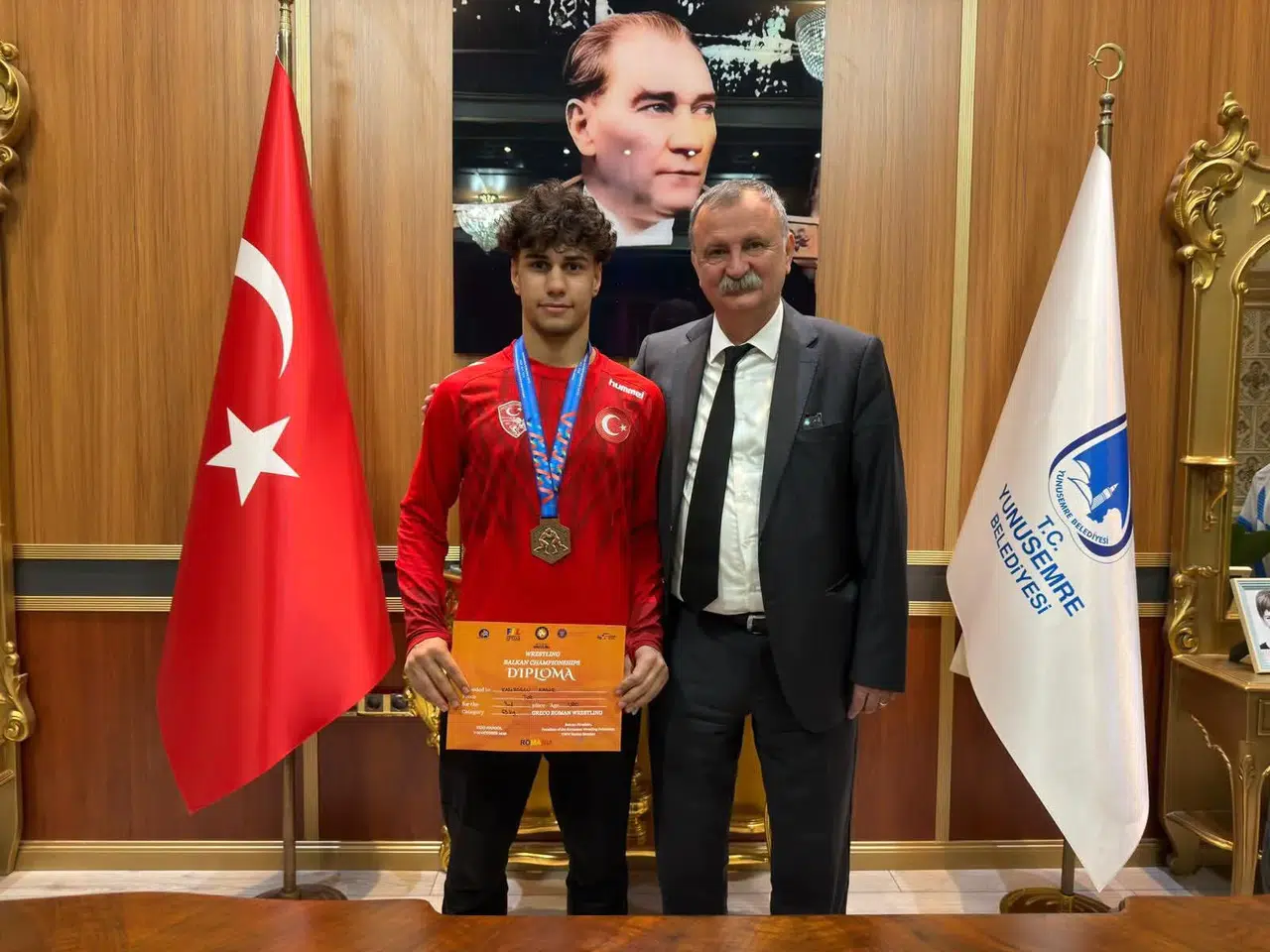 MİLLİ GÜREŞÇİ KADİR KADİROĞLU'NDAN BAŞKAN BALABAN'A ZİYARET