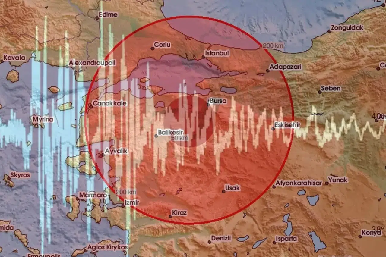 Afet bölgesi ilan edilmişti! Sındırgı'da bir korkutan deprem daha