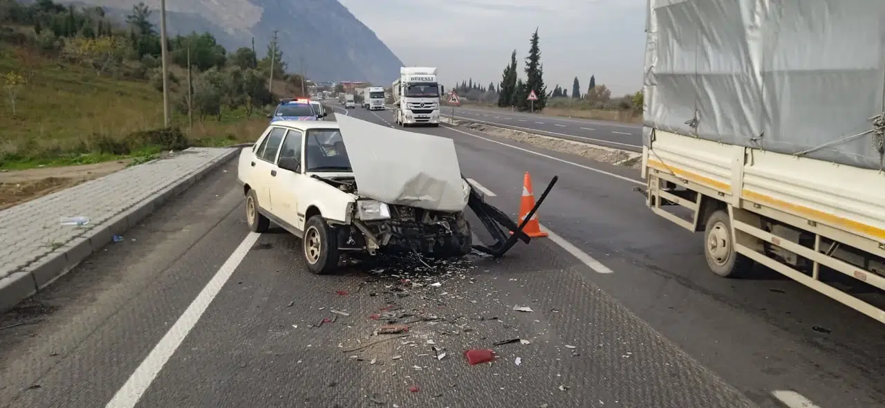 Turgutlu yolunda ani fren kazaya yol açtı!