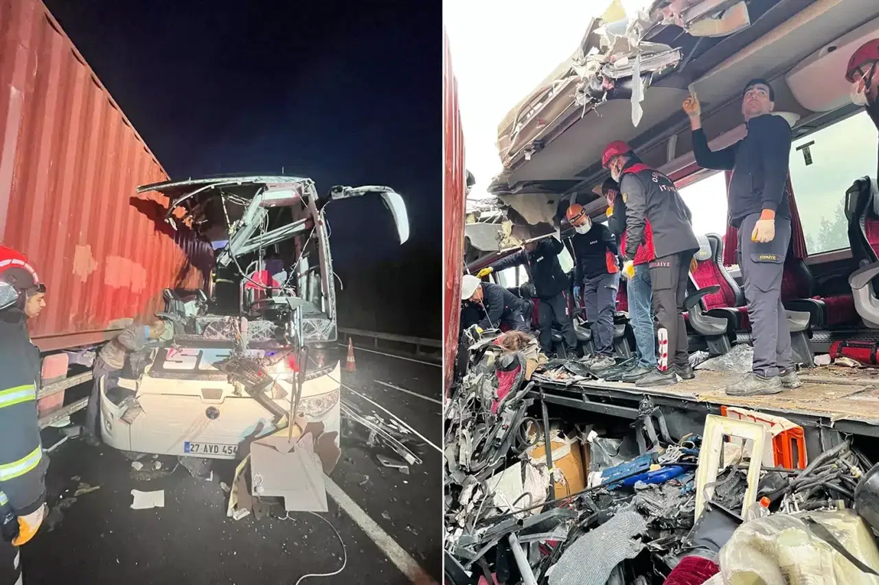 Otobüs tıra arkadan çarptı ölü ve yaralılar var