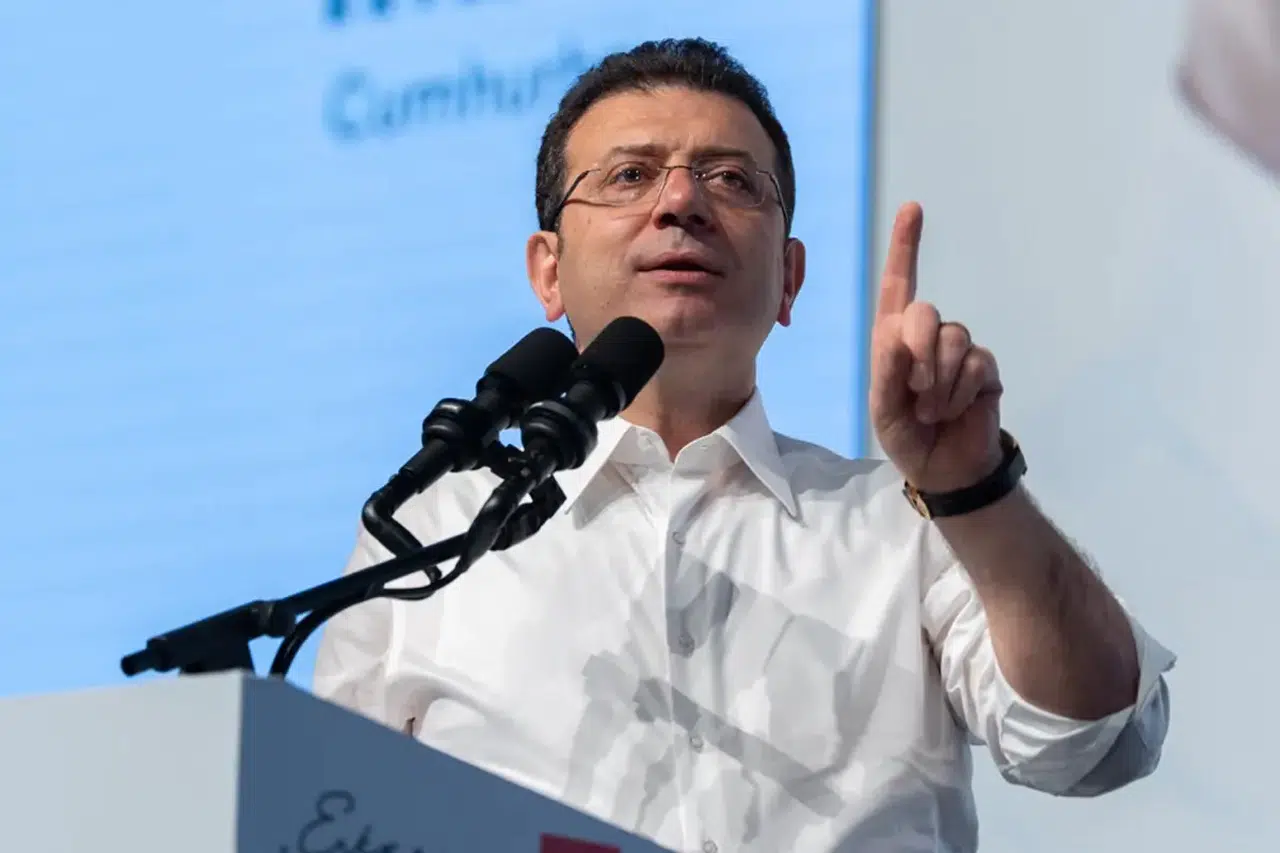 Ekrem İmamoğlu'nun diploma davası ertelendi! Kararı duyunca ağzından iki cümle döküldü