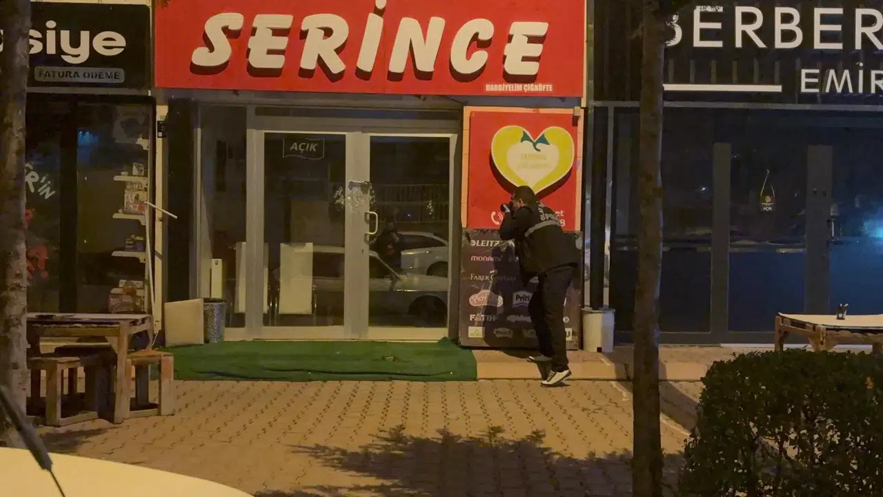 Çiğ köfte dükkanını kurşuna dizdiler!