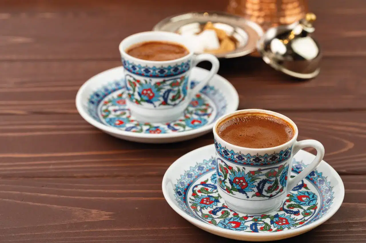 Ücretsiz kahve sırrı çözüldü! Bugün neden her yerde Türk kahvesi ikramı var?