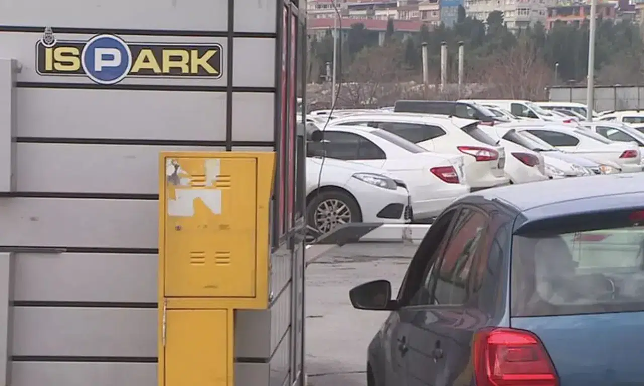 İSPARK 2026 Zamlı Otopark Ücretleri Açıklandı: İstanbul'da Otoparka Büyük Artış!