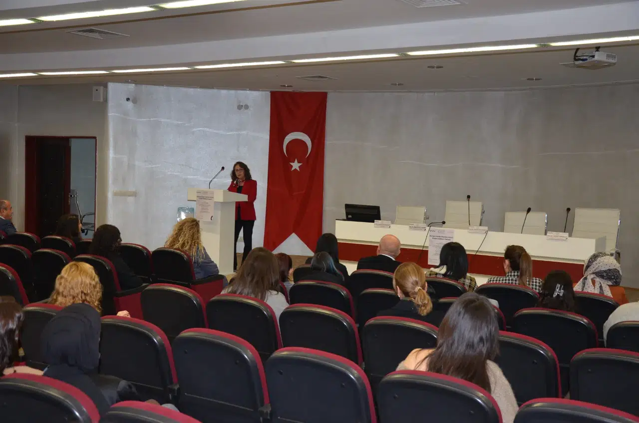 MCBÜ'nde "İnsan Hakları" konulu panel düzenlendi