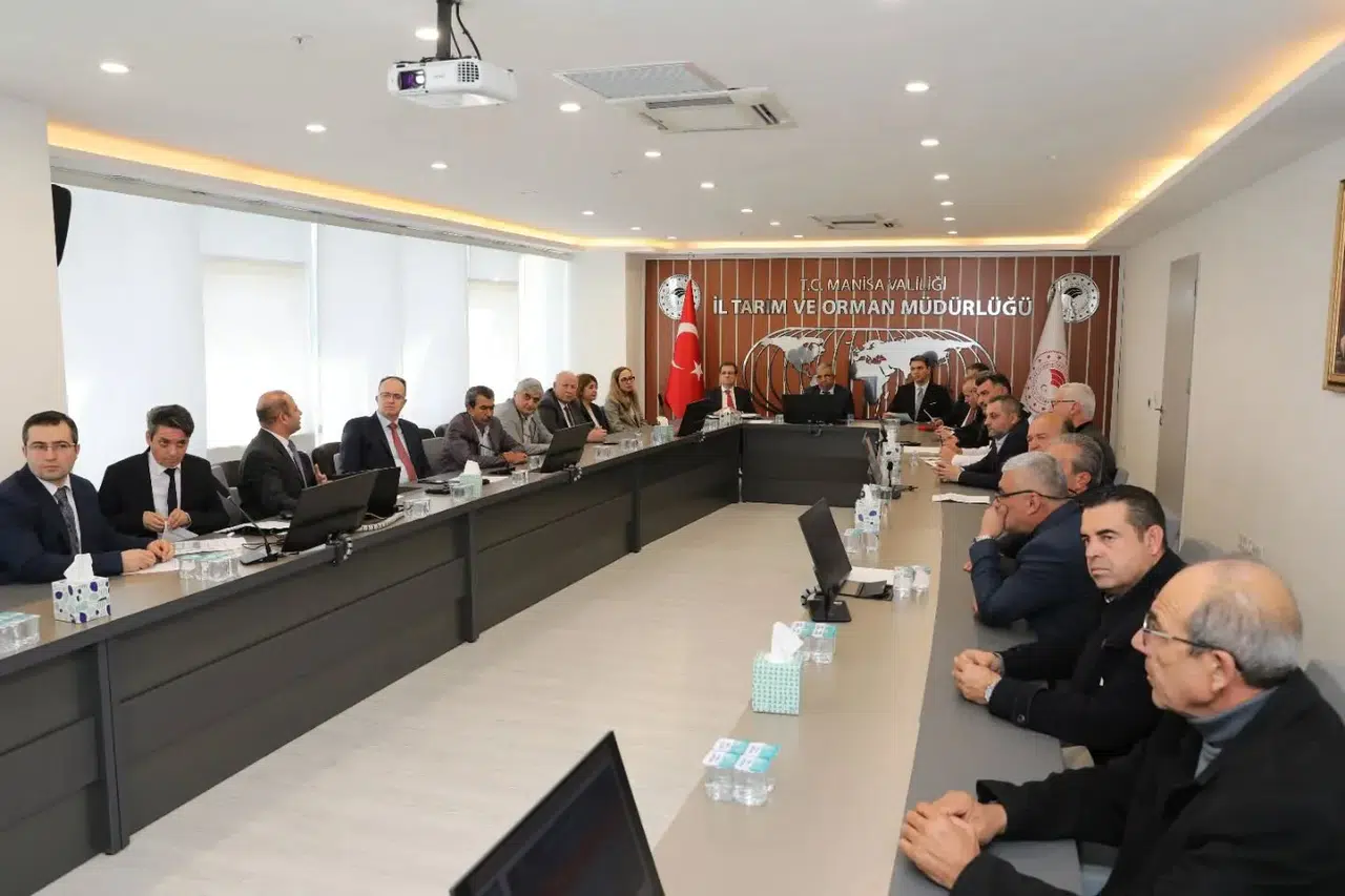 Manisa’da kuraklık krizi senaryoları ve tedbirler masaya yatırıldı