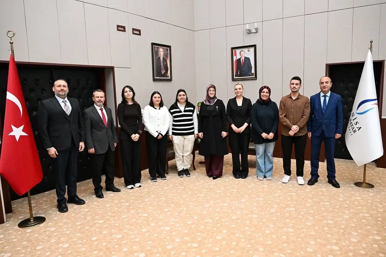 MCBÜ'den engelli öğrencilere eğitim atağı