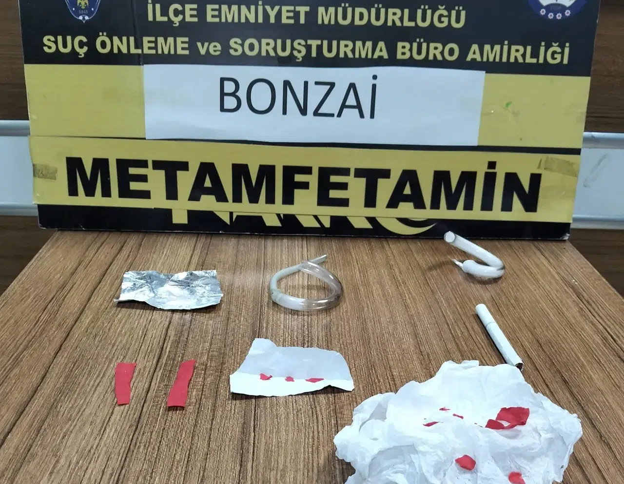 Manisa'da suçlular polisten kaçamadı