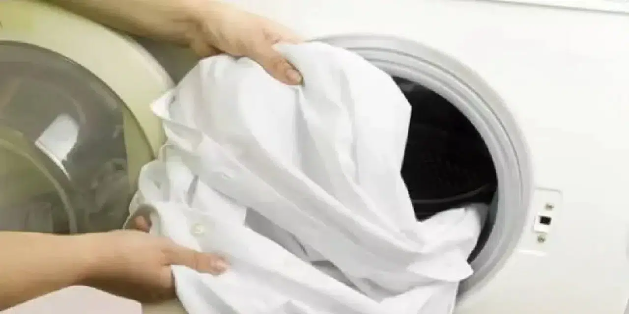 Beyaz Çamaşırlara Rengini Geri Kazandıran Yıkama Tekniği: Çamaşır Suyuna Gerek Kalmıyor