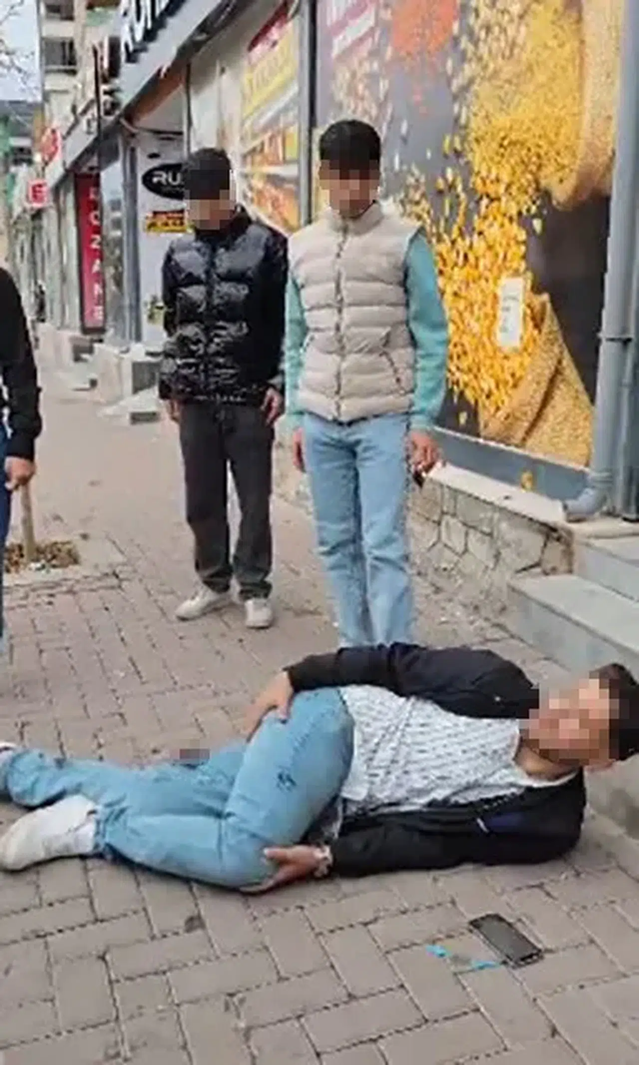 Markete silahlı saldırı: 1 yaralı