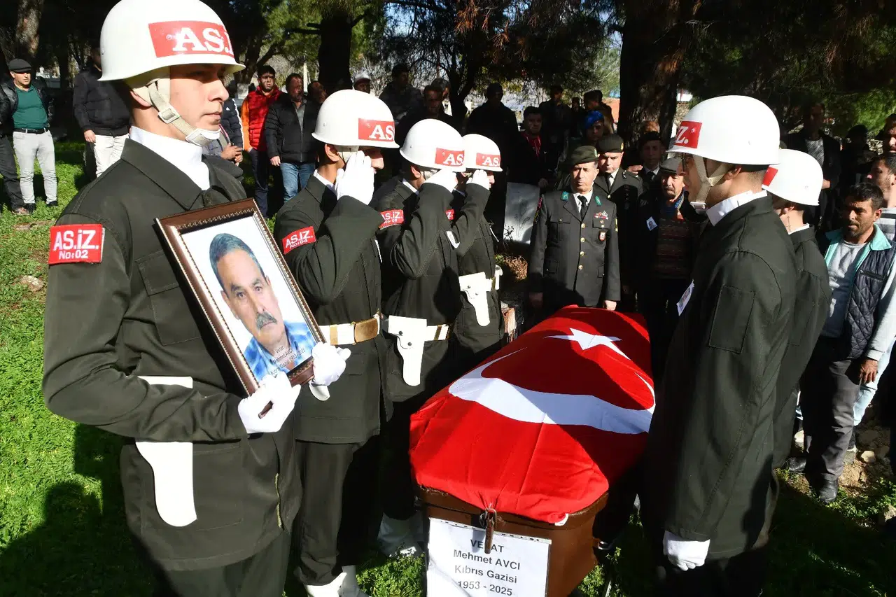 Kıbrıs Gazisi son yolculuğuna uğurlandı