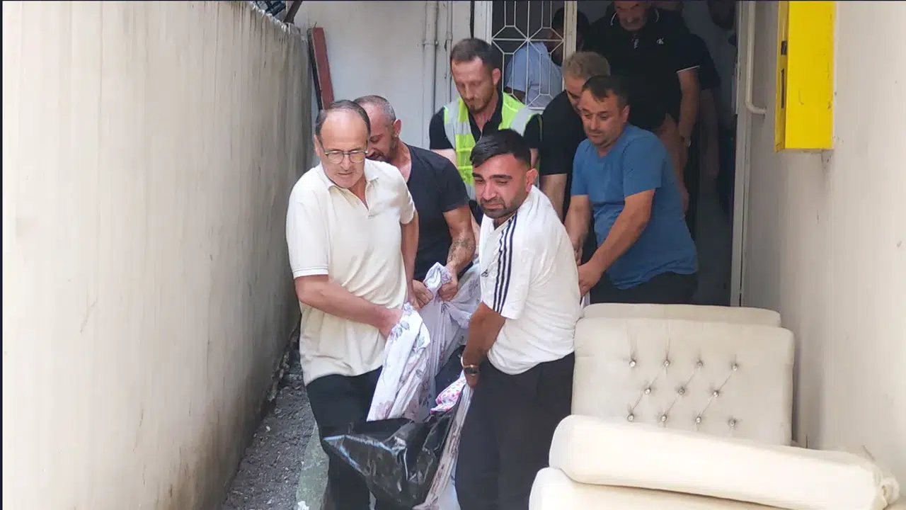 Genç adamın arkadaşının evinde hayatını kaybetti