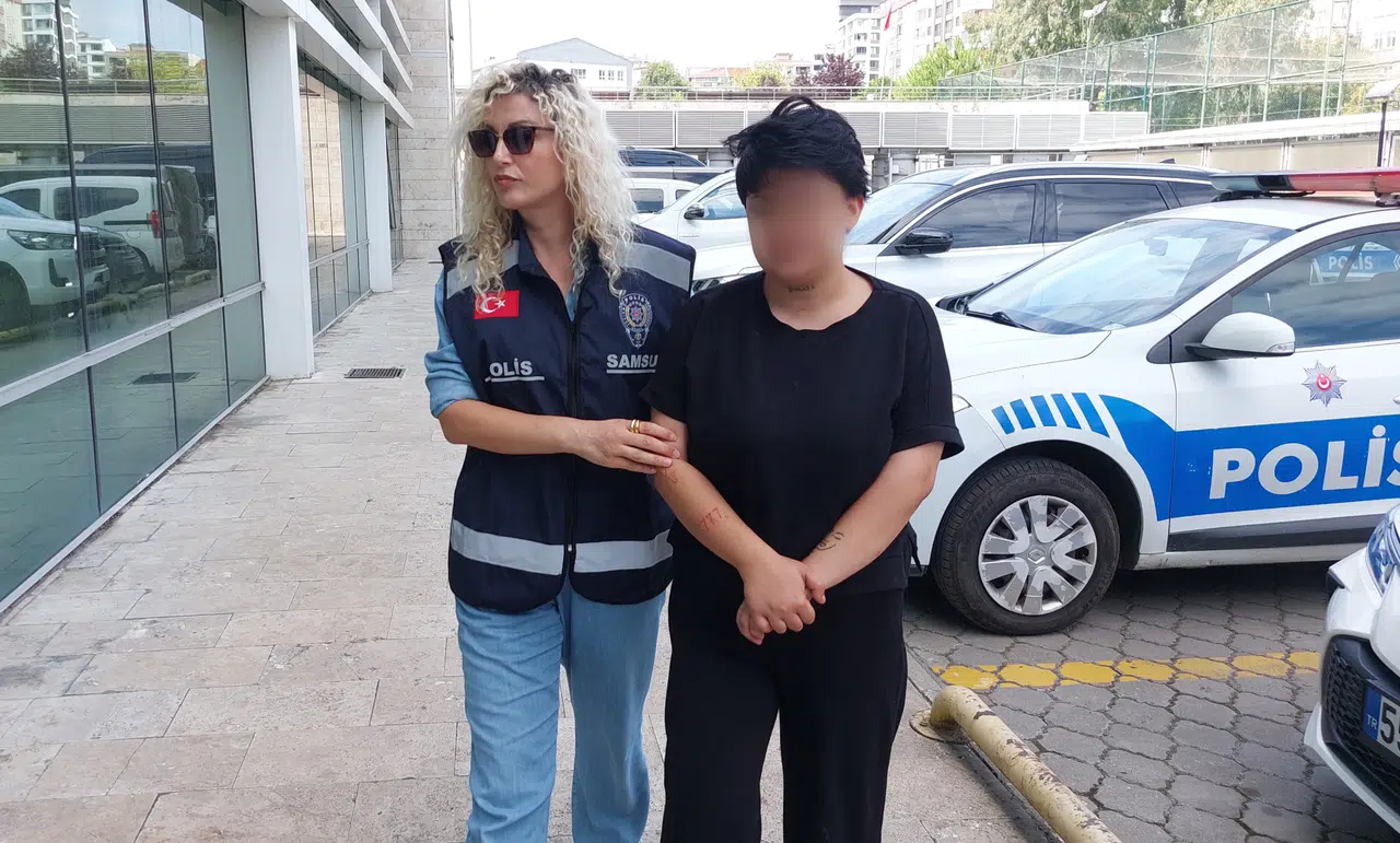 Erkek arkadaşı yüzünden annesine bakın ne yaptı