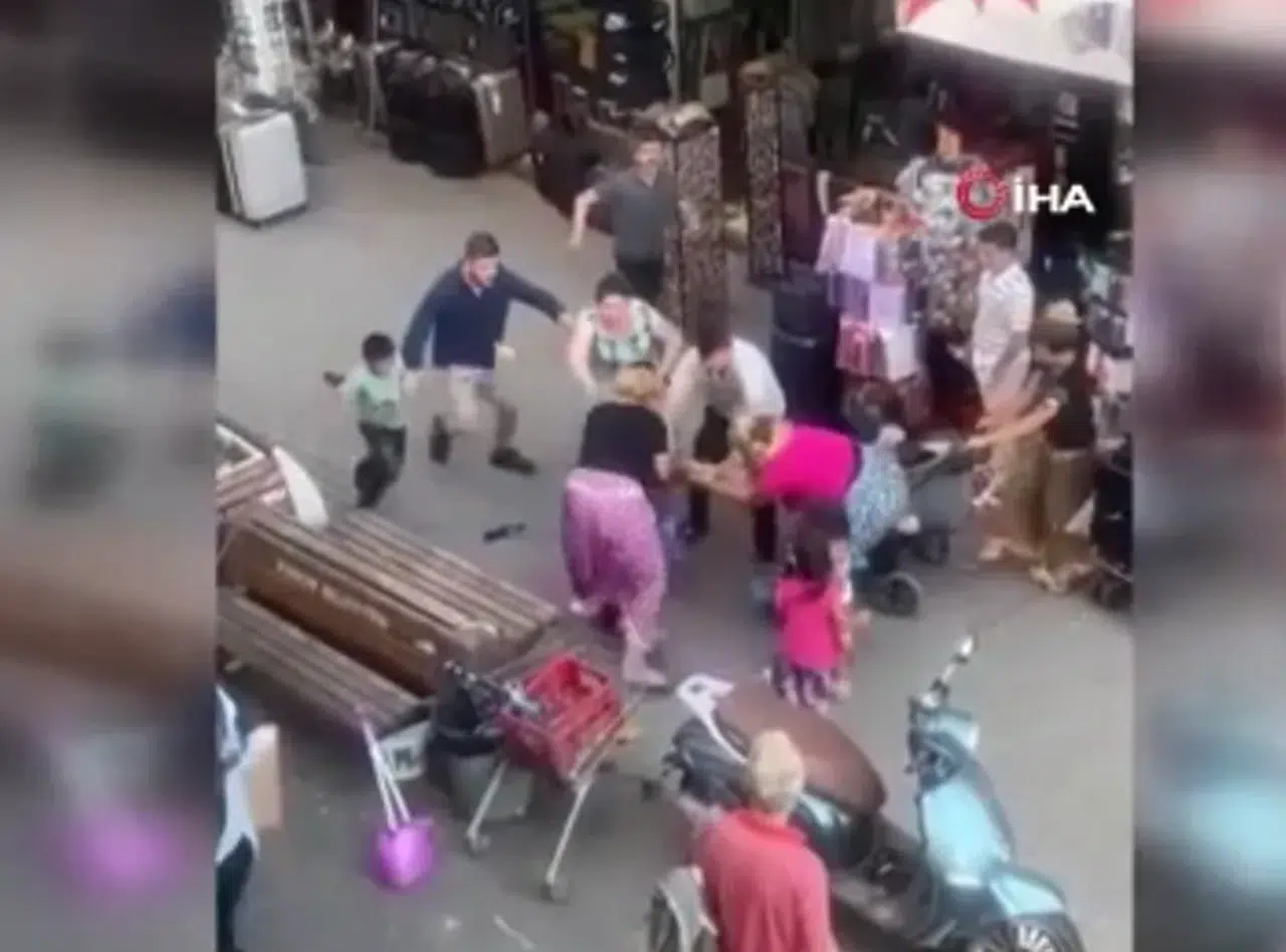 Kadınlar birbirine girdi