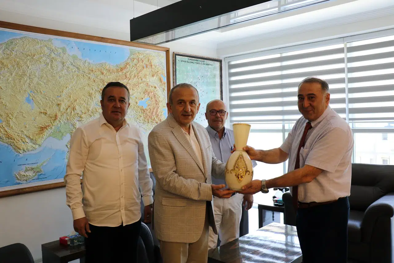 MANİSA TSO’DAN KAYMAKAM CANTÜRK’E HAYIRLI OLSUN ZİYARETİ