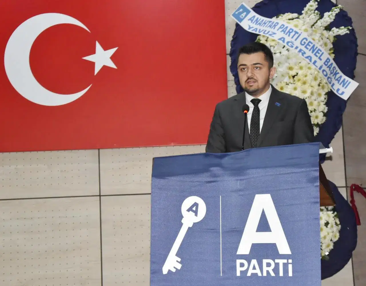 Anahtar Parti’den dijital dönüşüm tepkisi: “Dijital altyapımız çökmek üzere”