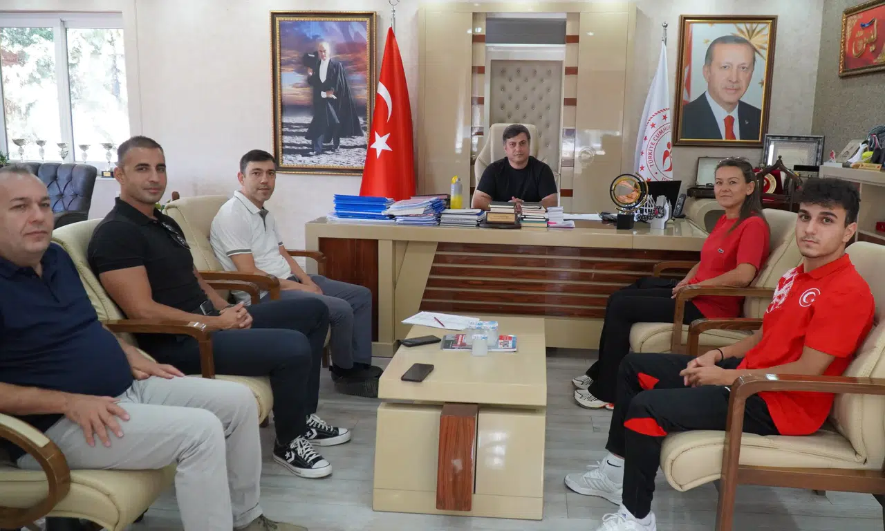 İl Müdürü Öztürk'ten Balkan Şampiyonu Güleryüz'e tebrik