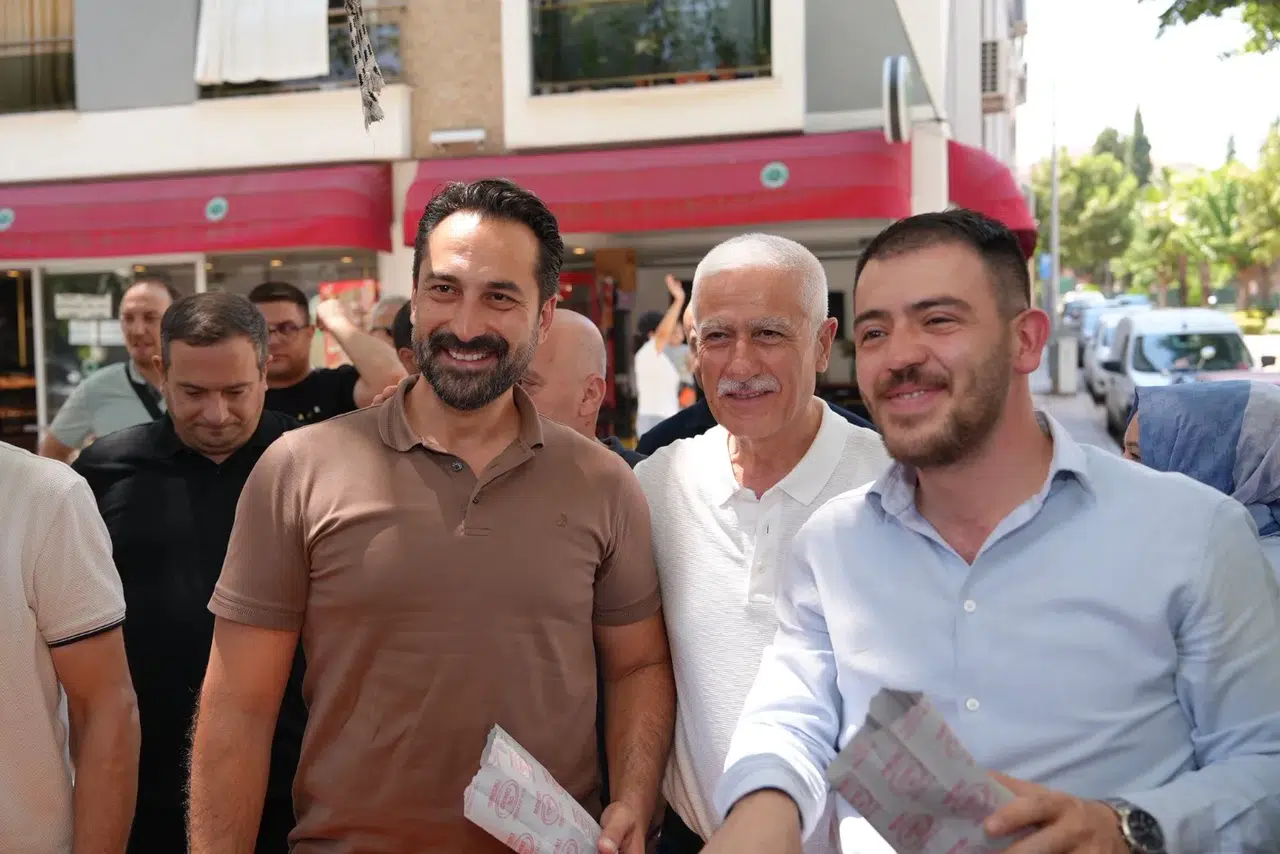 Mücahit Arınç Yunusemre’de  lokma hayrına katıldı
