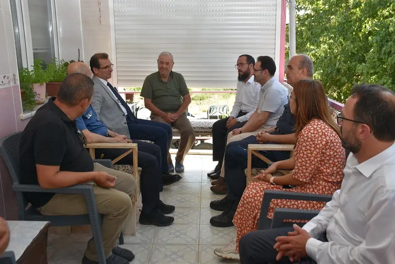 Kaymakam Güldoğan, şehit ailelesini ziyaret etti