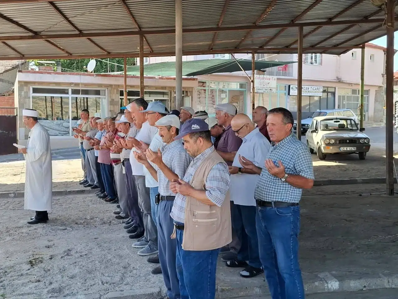 Manisa'da yağmur duası için bir araya geldiler