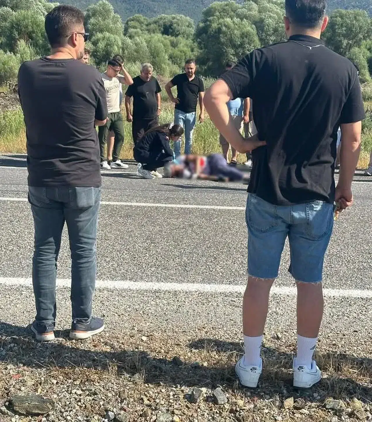 Kazada bisikletçi genç hayatını kaybetti