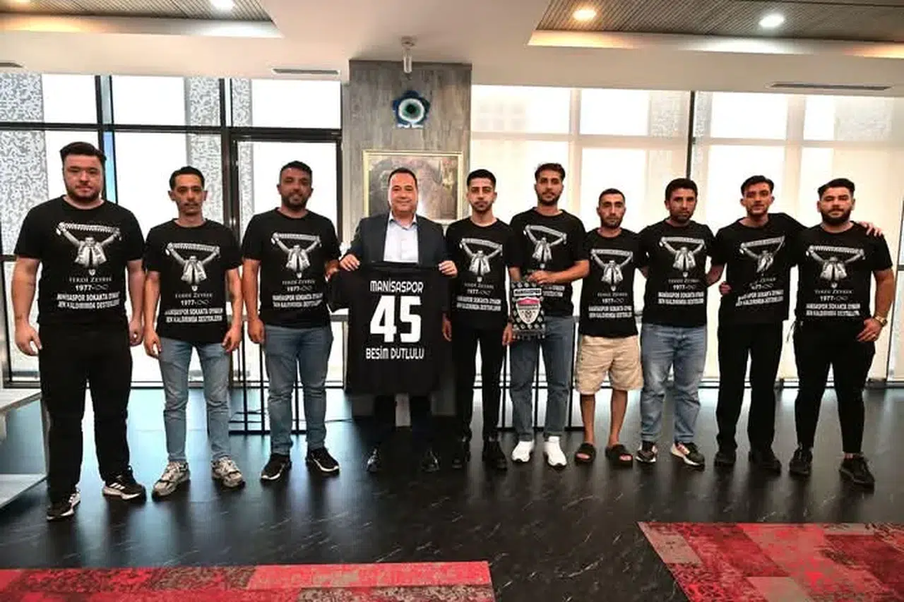 Dutlulu “Şehrimizin takımı Manisaspor’u daha ileriye taşıyacağız”