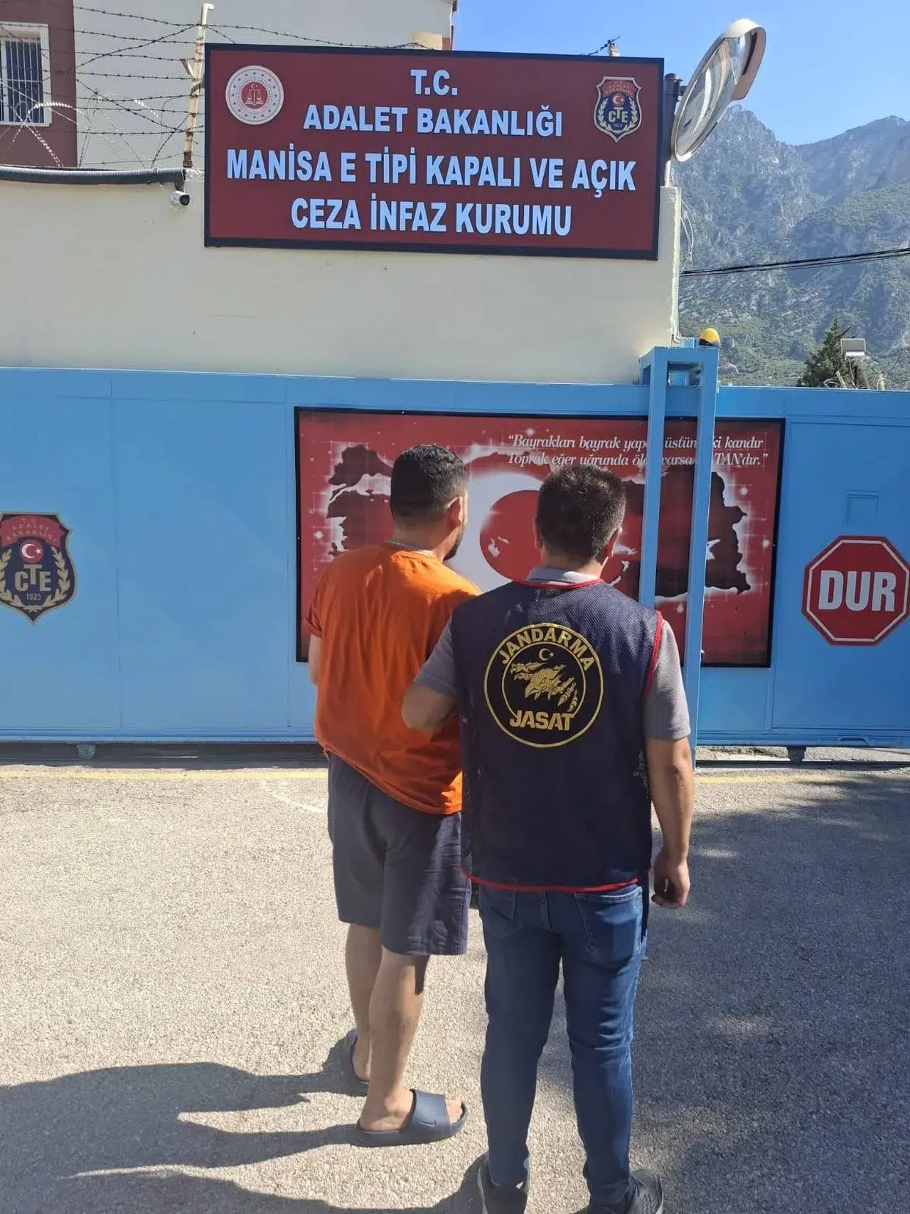 15 yıl hapis cezasıyla aranan şahıs yakalandı