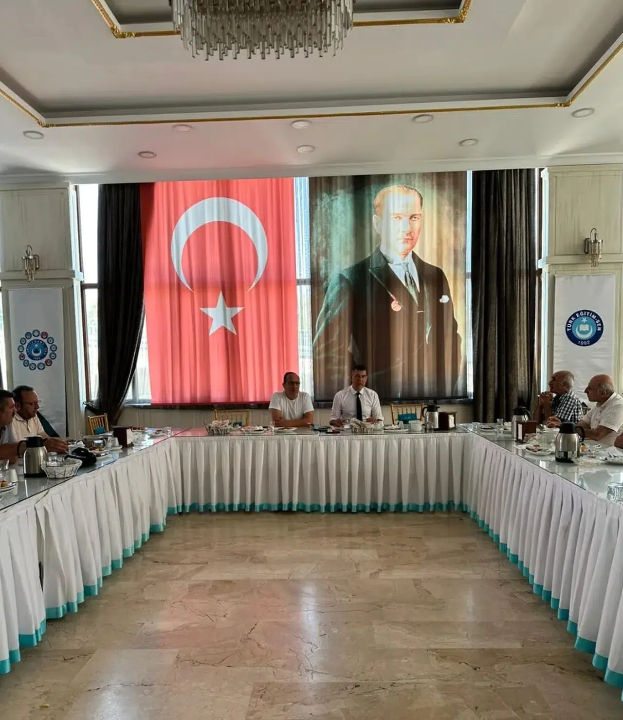 "Türkiye Kamu-Sen’in yeri Türk memurunun yanıdır"