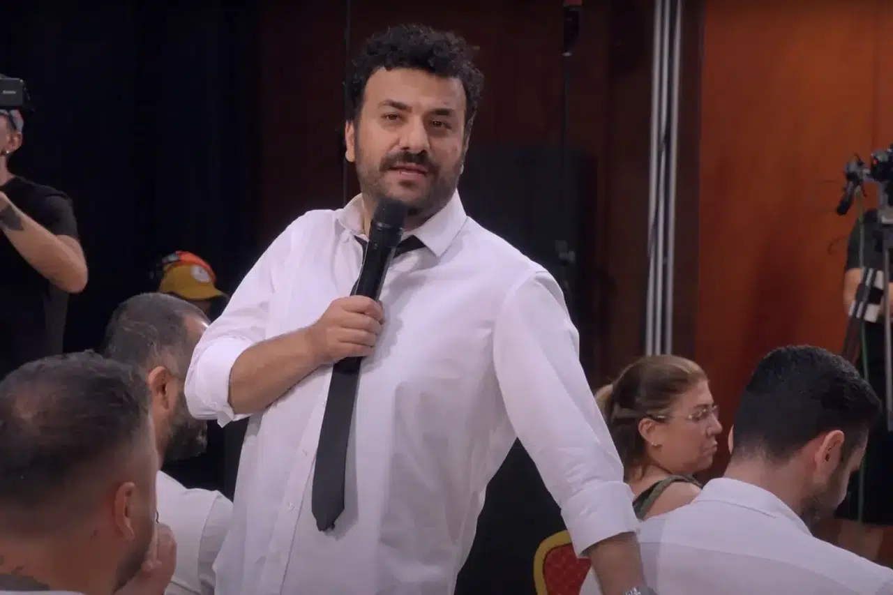 Vikingler'in yıldızı Hasan Can Kaya ile aynı karede