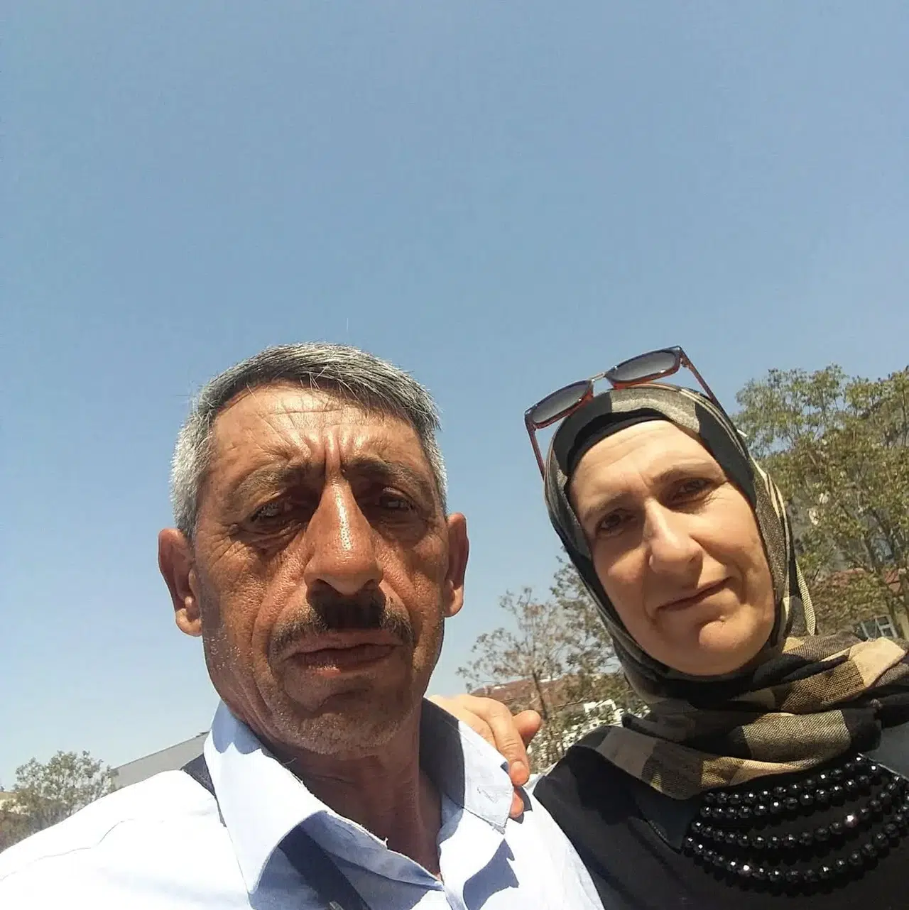 Önce karısını ardından kendini vurdu!