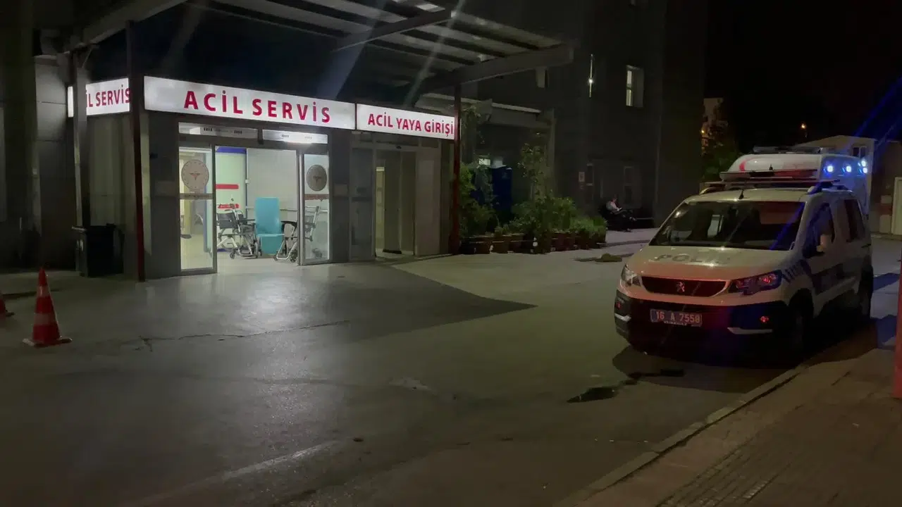 Amca dehşet saçtı: Yeğenini ve erkek arkadaşını yaraladı!