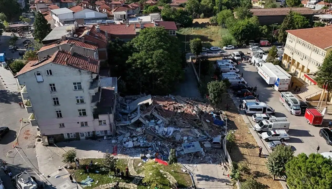 Günlerdir beşik gibi sallanan ilimizde bir deprem daha
